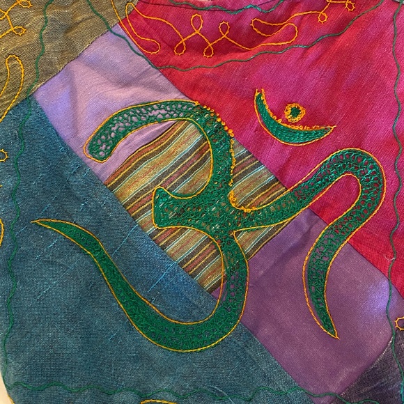 Bohemian Multicolor Shoulder Bag with Om Design - Picture 5 of 11